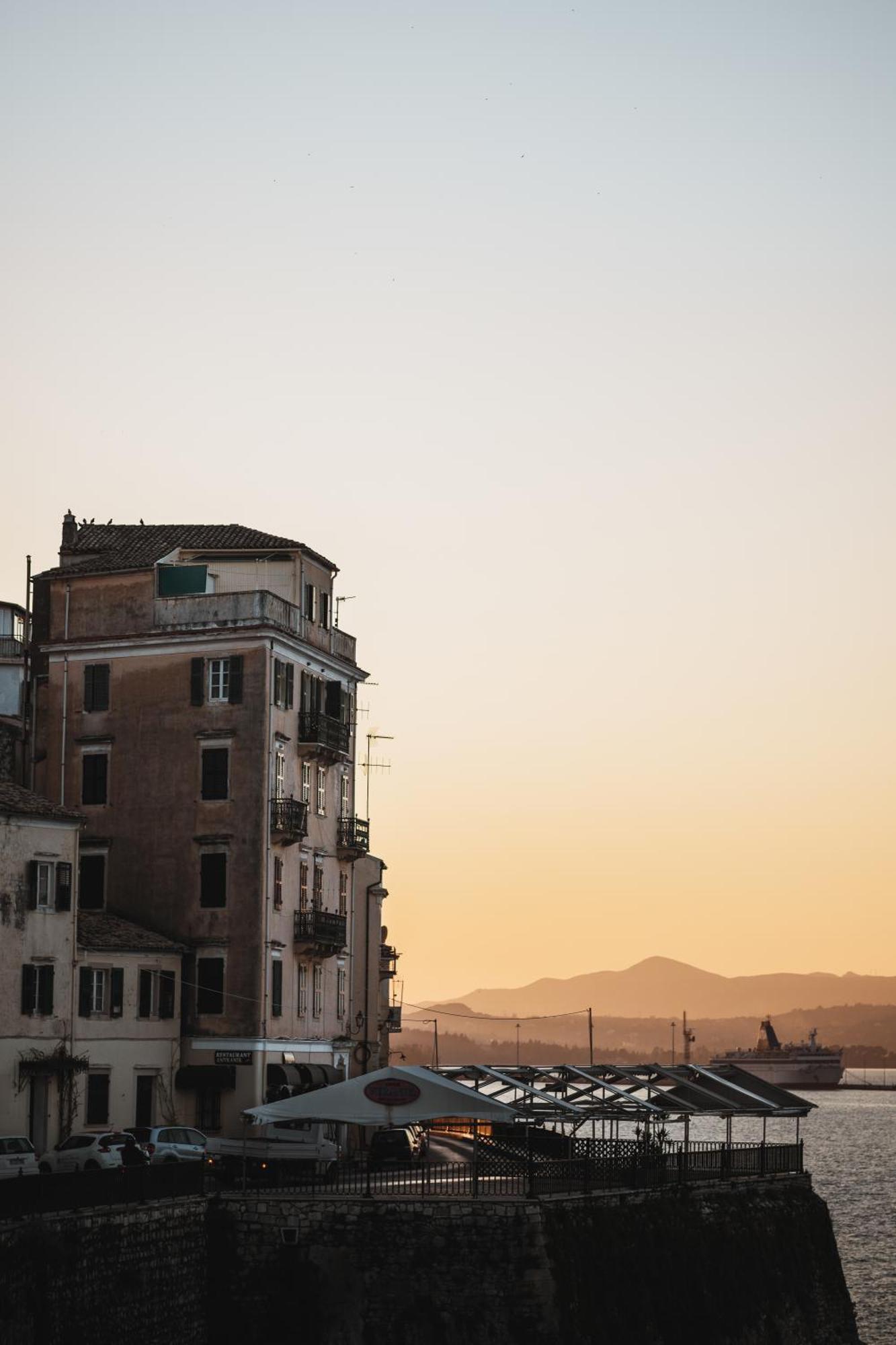 Saint'S Alley Suite Corfu  Buitenkant foto